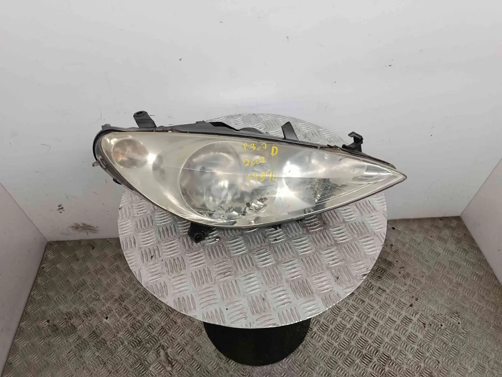 Ótica / Farol Direito