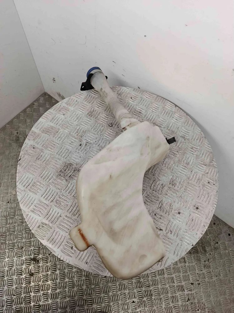 Réservoir lave-glace