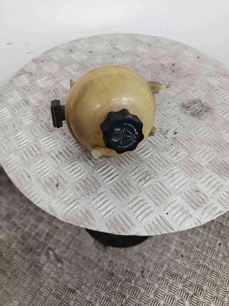 Réservoir/ Vase D'expansion De Liquide De Refroidissement