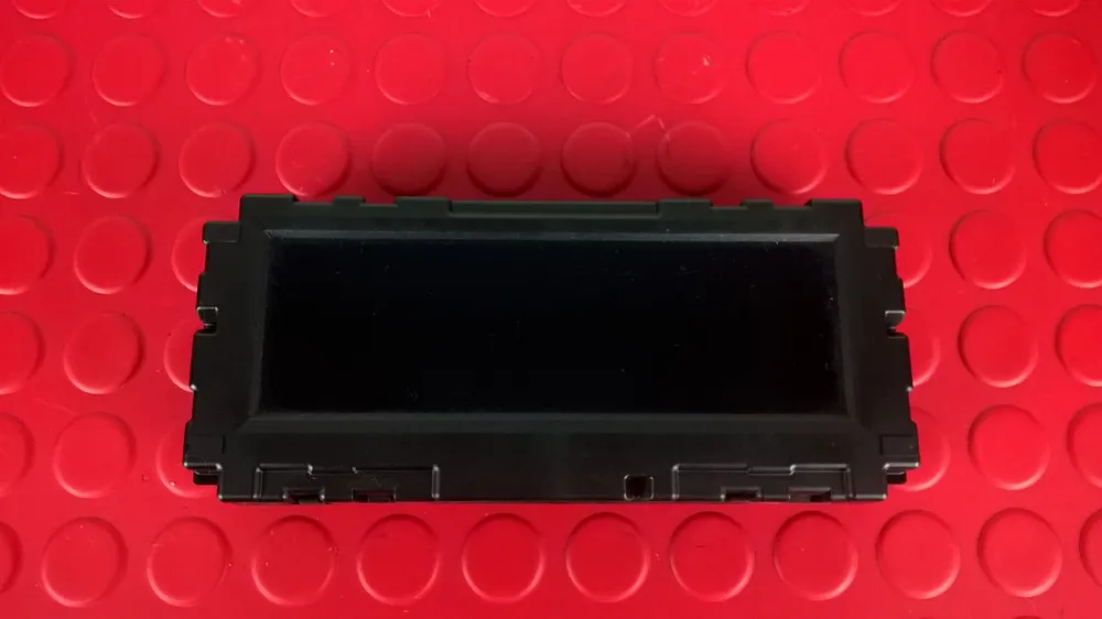 Ecra / Display Radio
