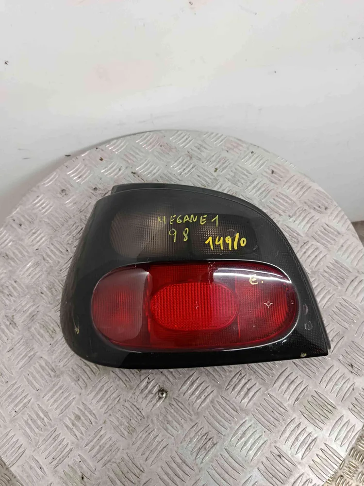 Piloto izquierdo