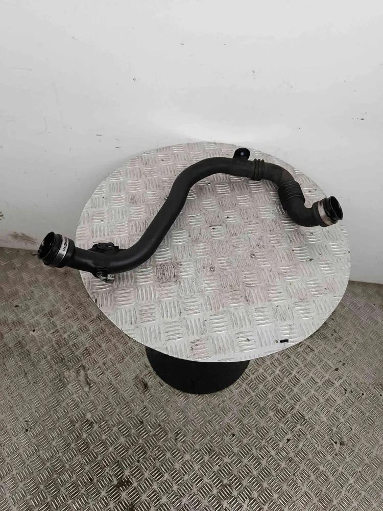 Intercooler pipe