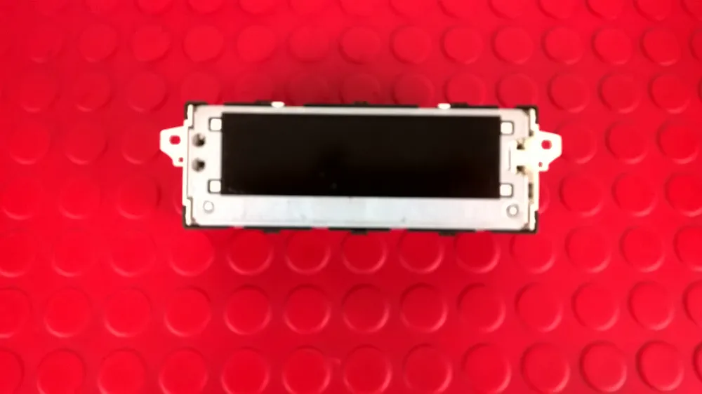 Ecra / Display Radio