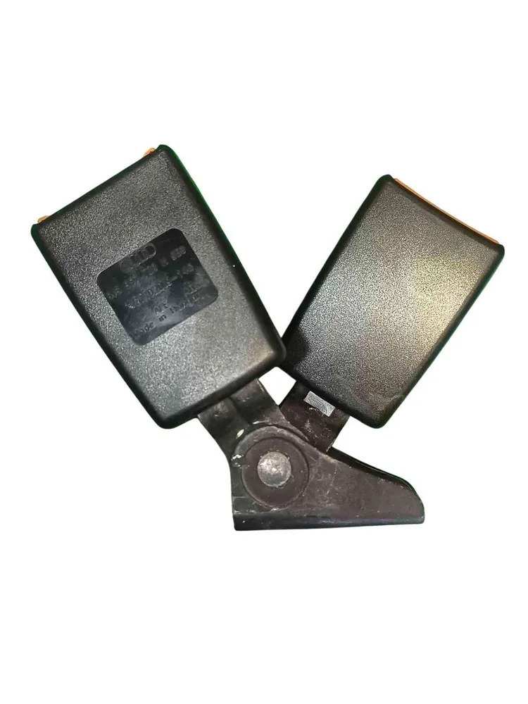 Central Sitz belt buckle
