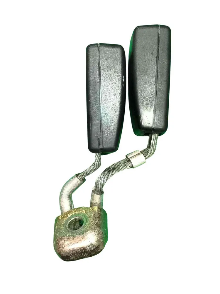 Central Sitz belt buckle