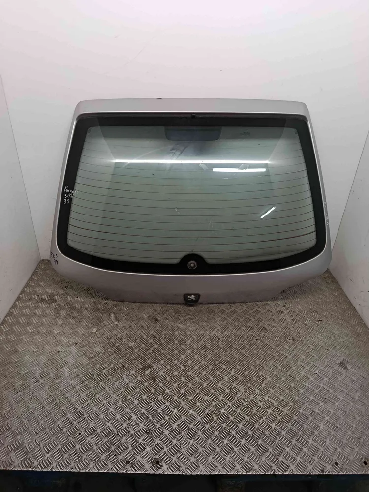 Porta / Tampa da Mala