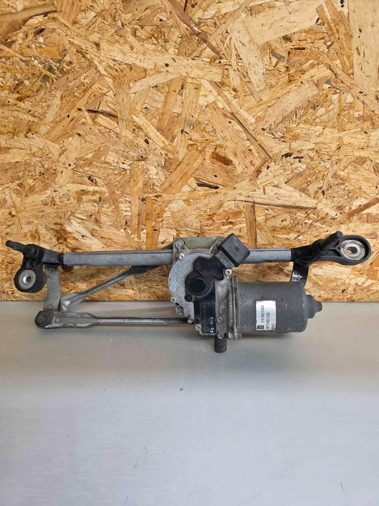 Front Wiper Motor - OPEL CORSA D