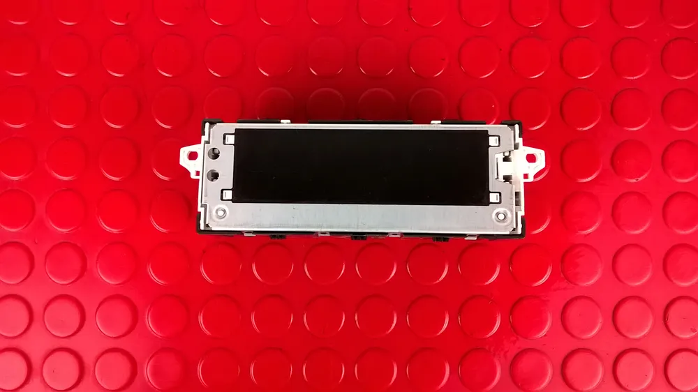 Ecra / Display Radio