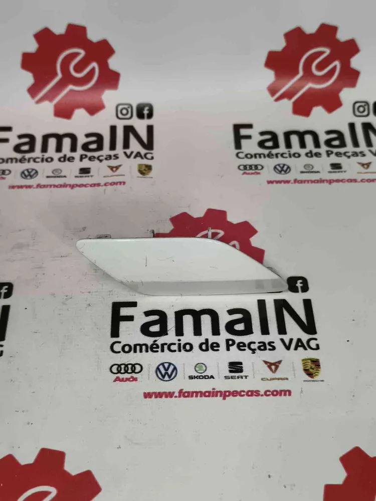 tampa do lava-faróis direito