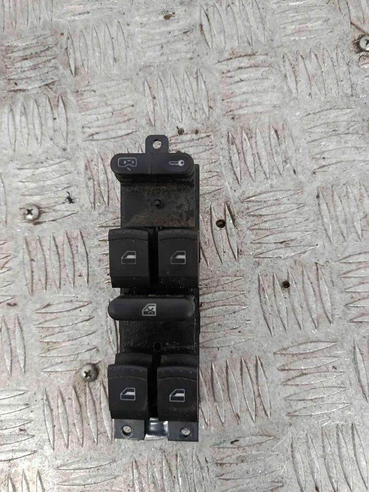 Commande / interrupteur lève-vitre Avant gauche