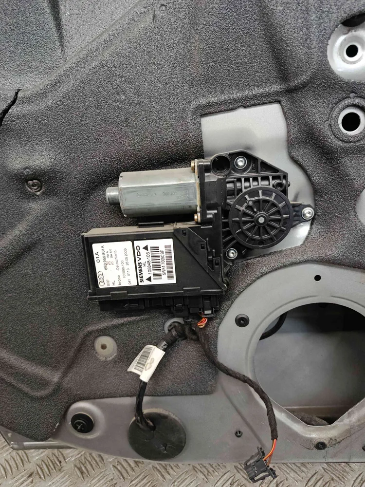 Motor Vidro Trás Esquerdo