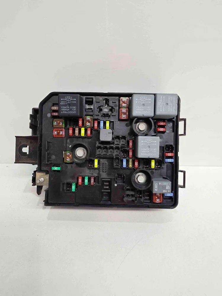 Caja fusibles / SAM / BSI - OPEL ADAM