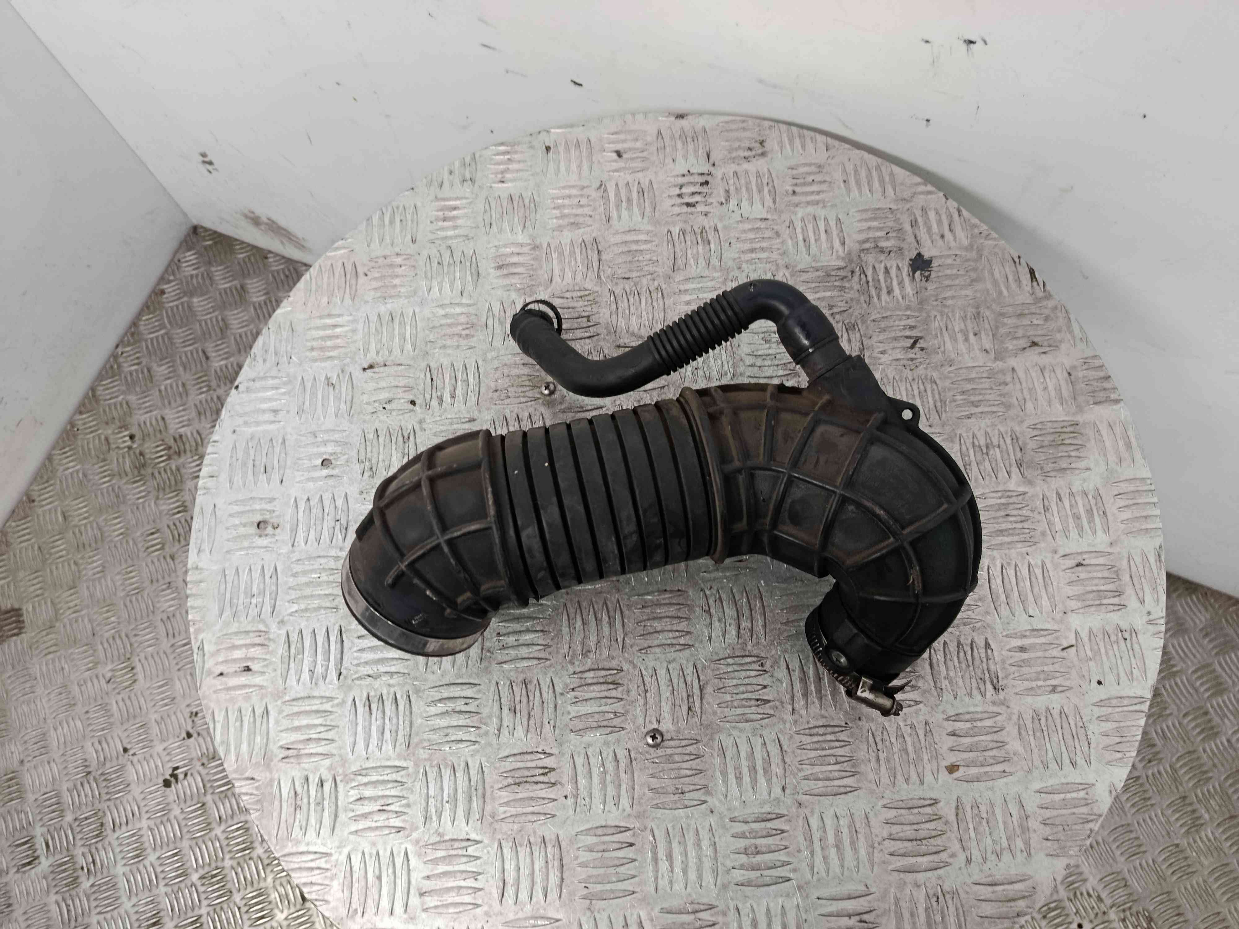 Intercooler pipe