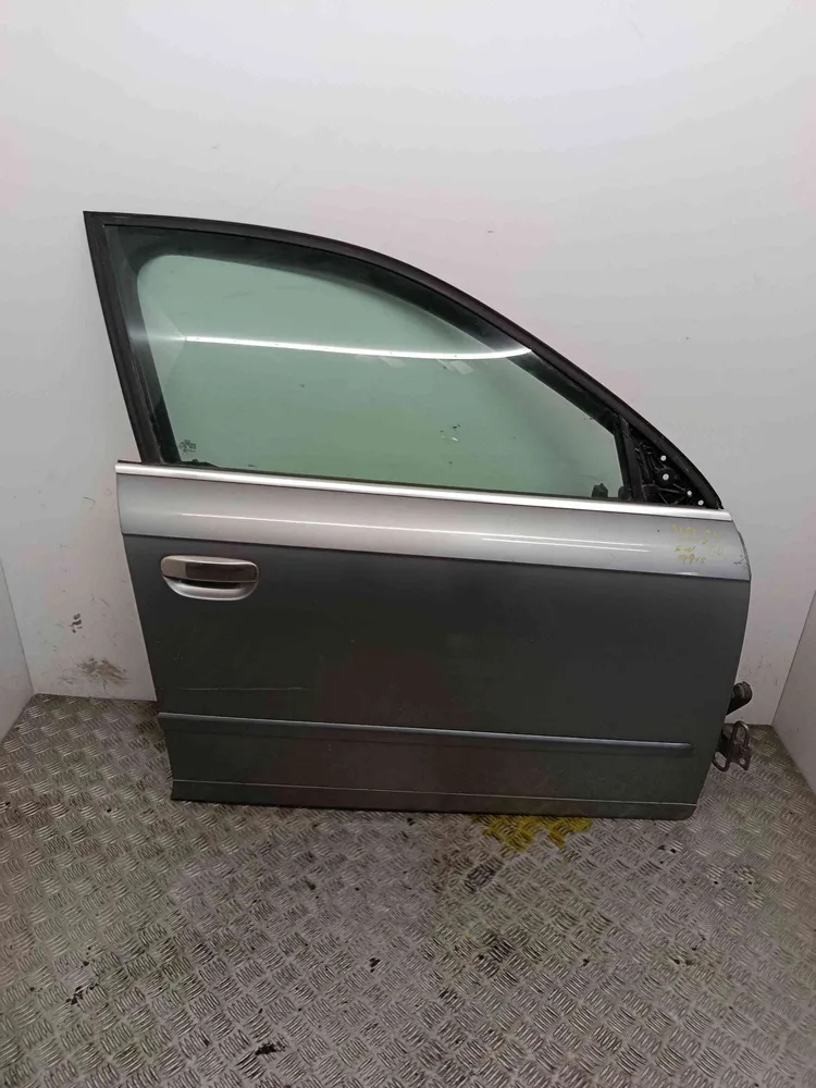 Puerta Delantera Derecha - AUDI A4 B7 Avant