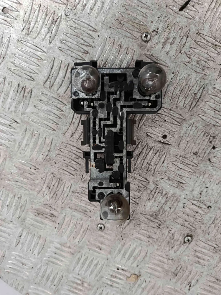 Suporte Lampadas Tras Esquerdo