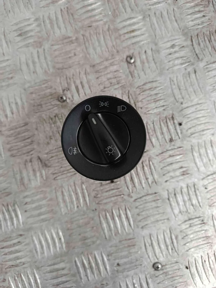 Light switch
