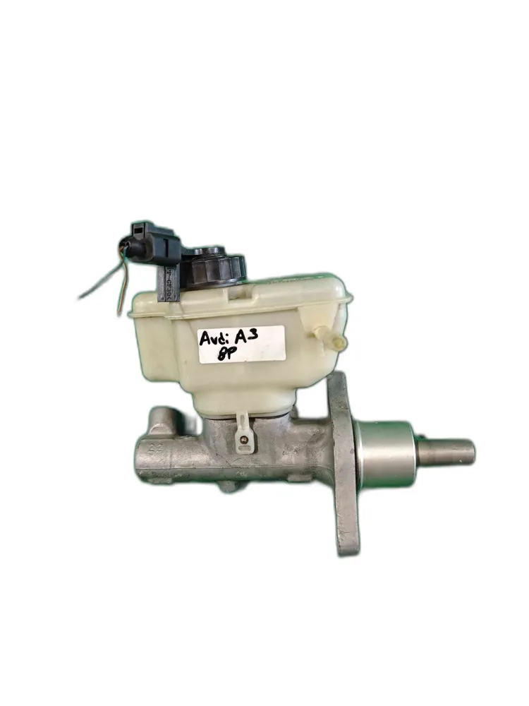 Brake fluid reservoir - AUDI A3