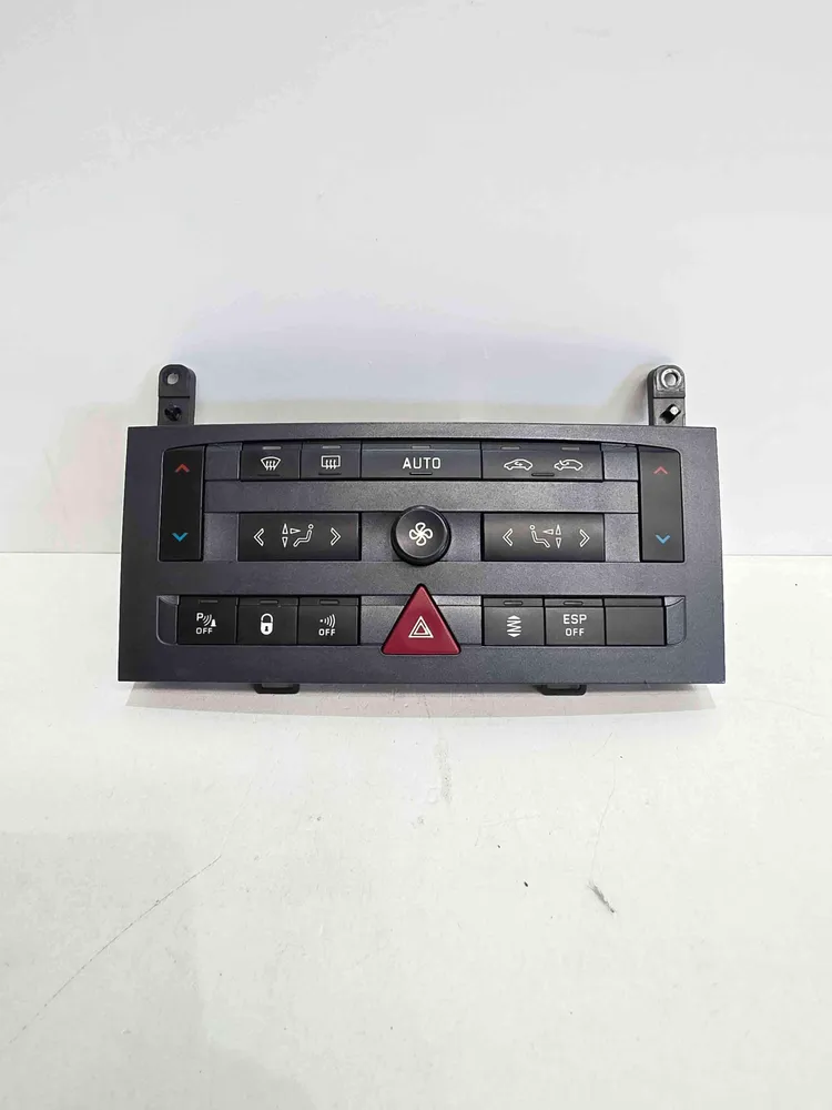 Climate control - PEUGEOT 407 Coupe
