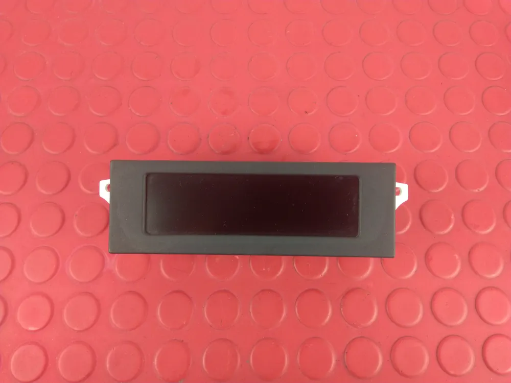 Ecra / Display Radio