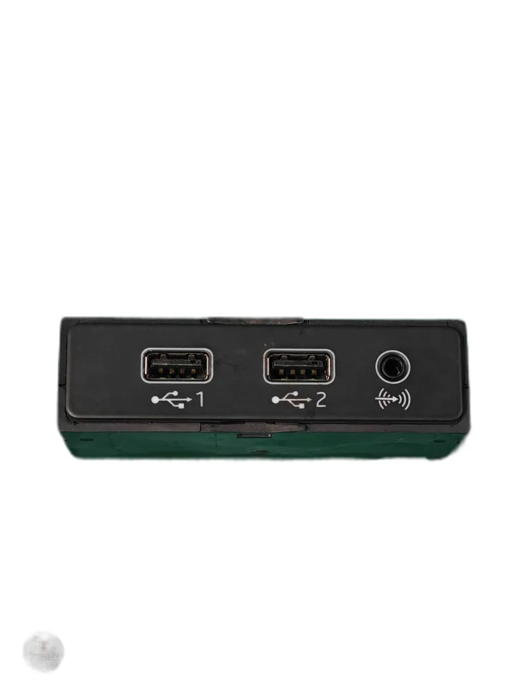 USB / AUX / iPod Socket Connector