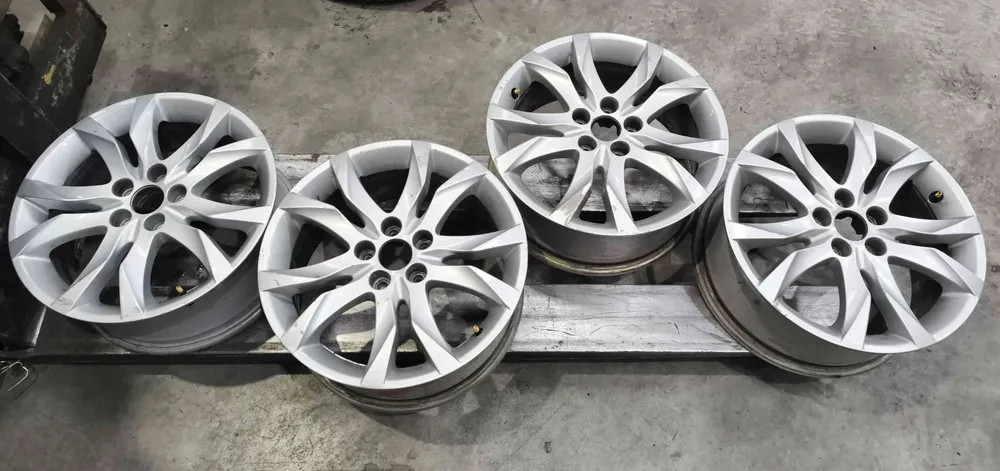 Conjunto de Jantes - PEUGEOT 508 SW I