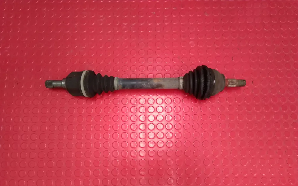 Transmission avant gauche