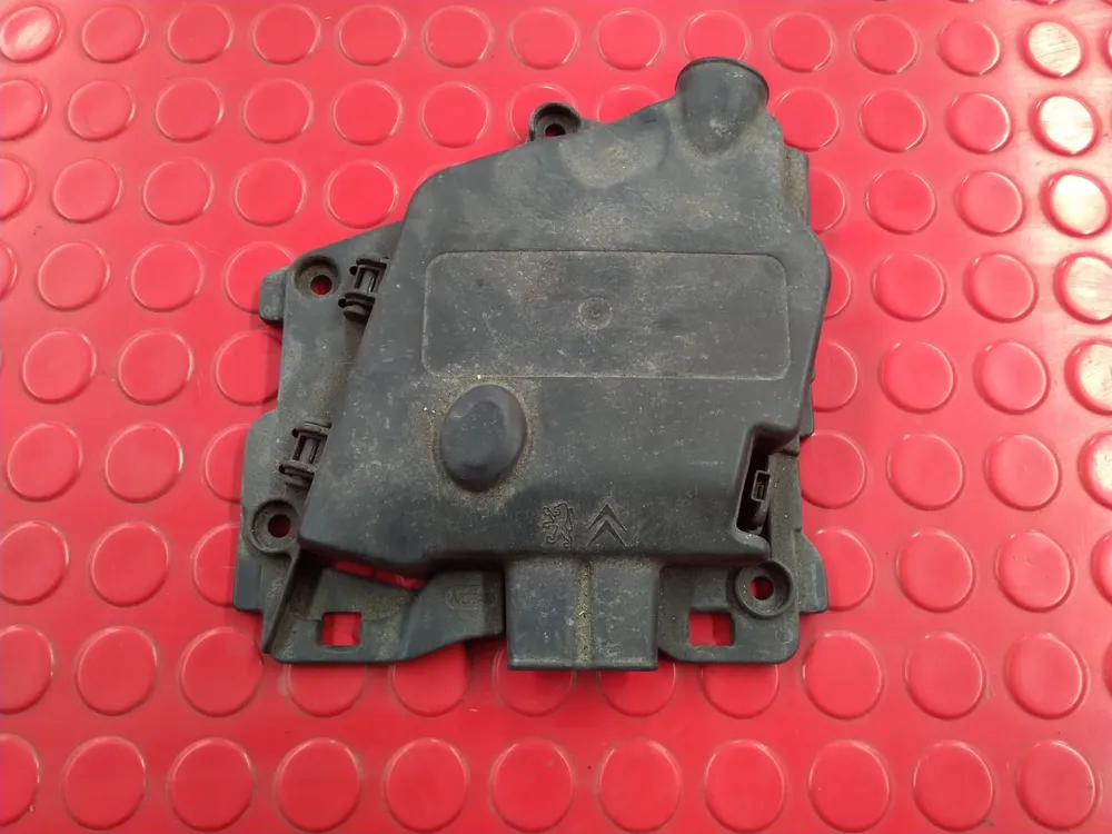 Caixa dos Fusíveis da Bateria