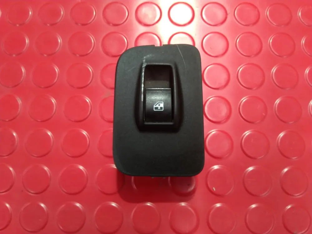 Interruptor / Comando Elevador Vidro Dto