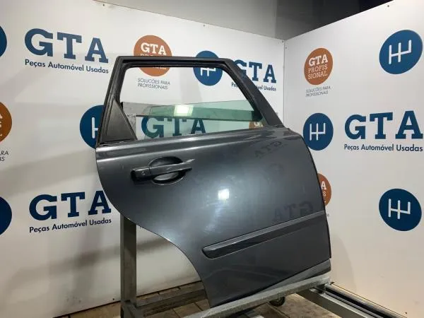 Porta posteriore destra