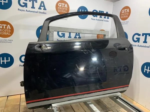 Porta anteriore sinistra