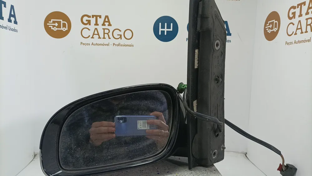 Retrovisor Izq. Eléctrica