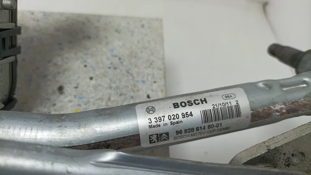 Front Wiper Motor