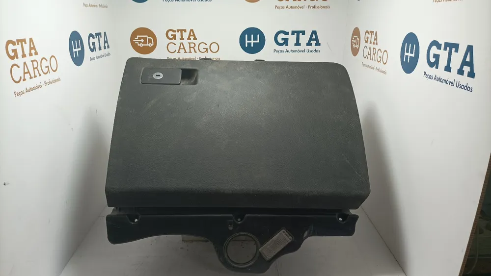 Glove Box / Compartment