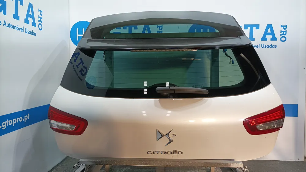 Tailgate / Trunk lid
