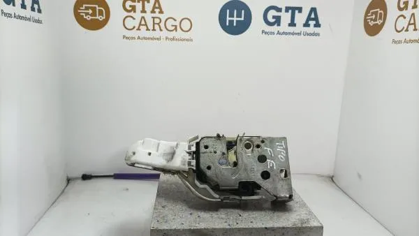 Fechadura / Fecho Porta Frente Direito