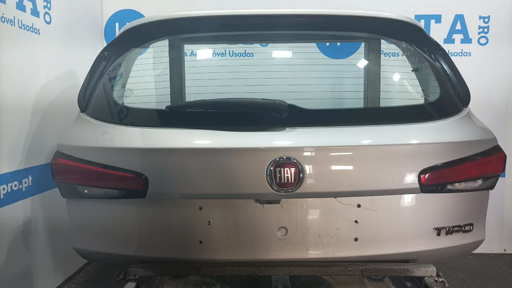 Tailgate / Trunk lid
