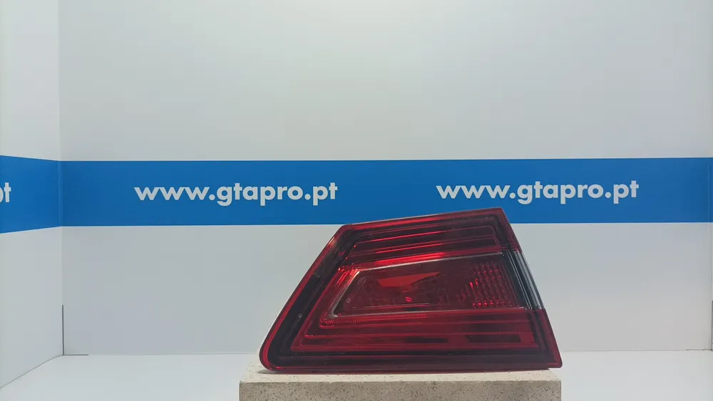 Left Tail light