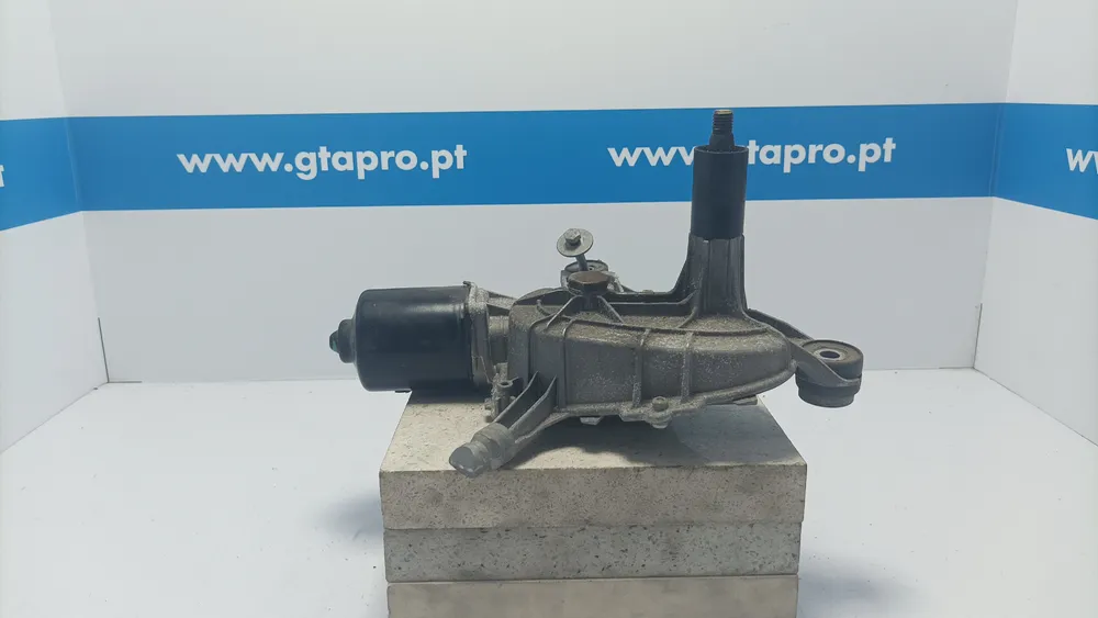 Essuie-glace moteur avant