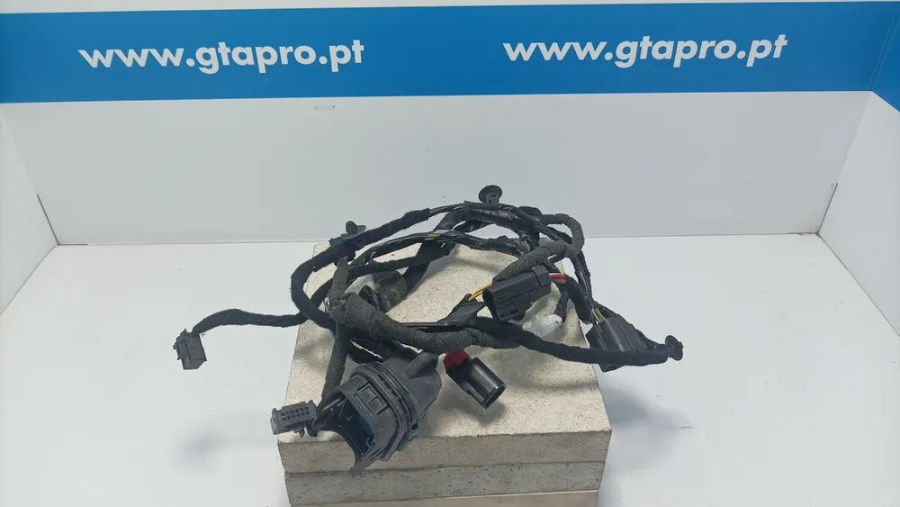 Instalação eléctrica da porta