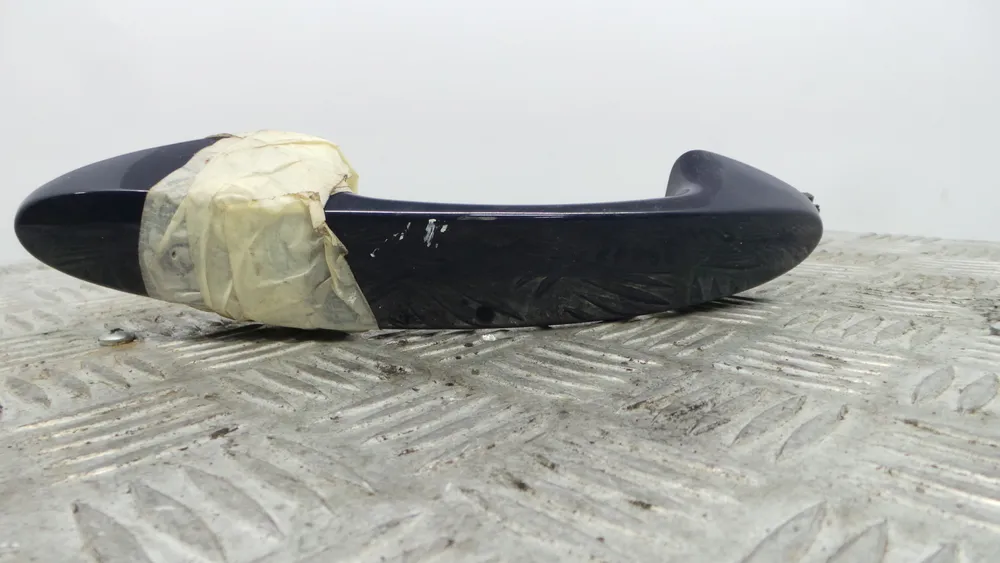 Exterior Right rear door handle