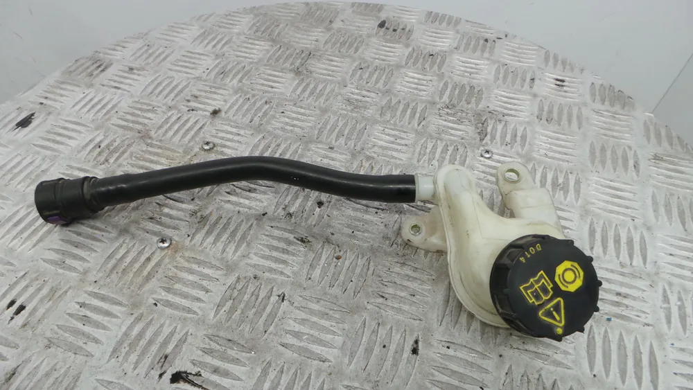 Brake Fluid Reservoir