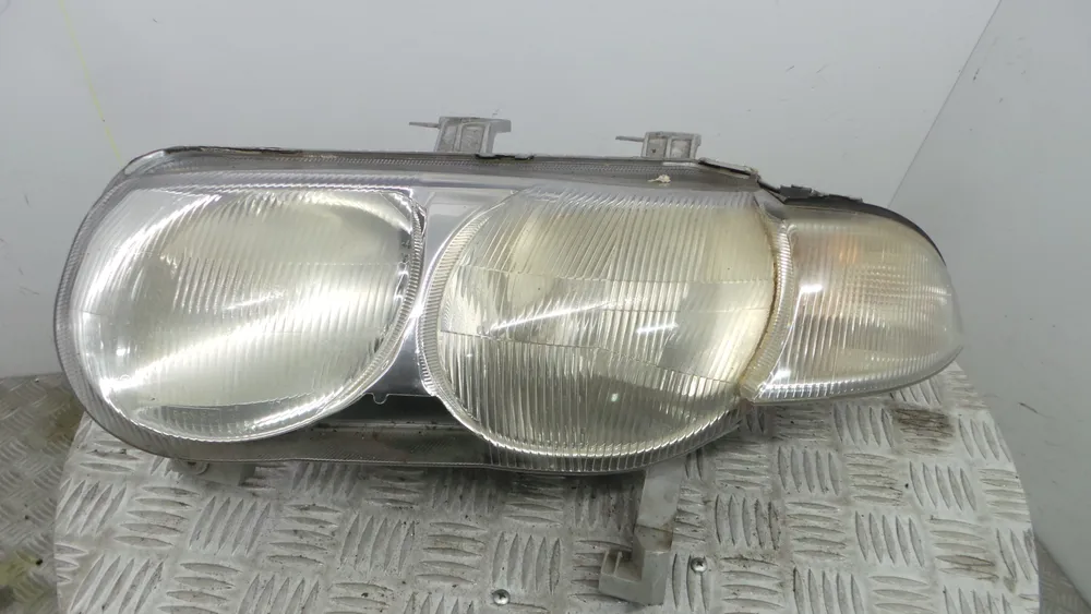 Left Headlight