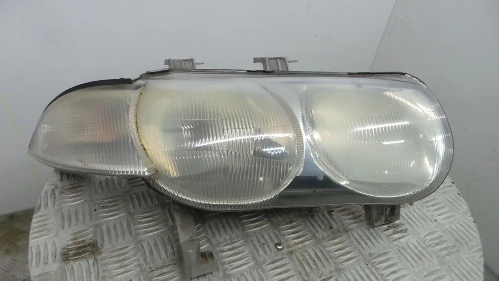 Ótica / Farol Direito