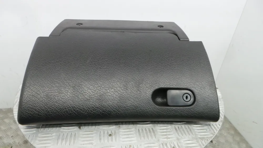 Glove Box / Compartment