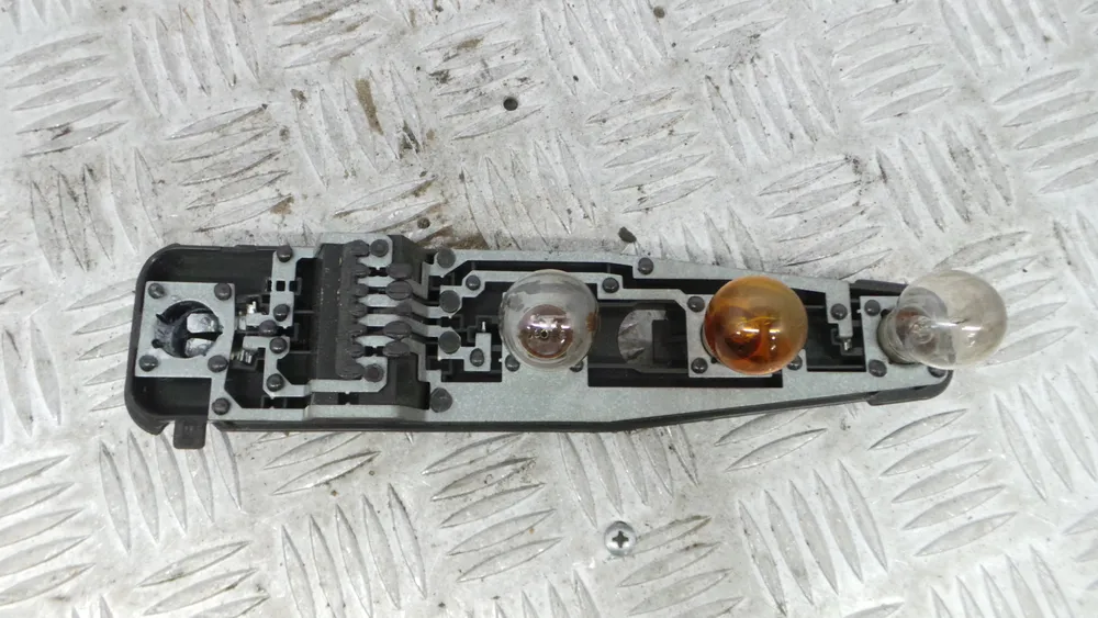 Suporte Lampadas Tras Esquerdo