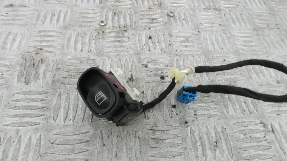 Comando / Botão / Interruptor Vidros Frente Direito