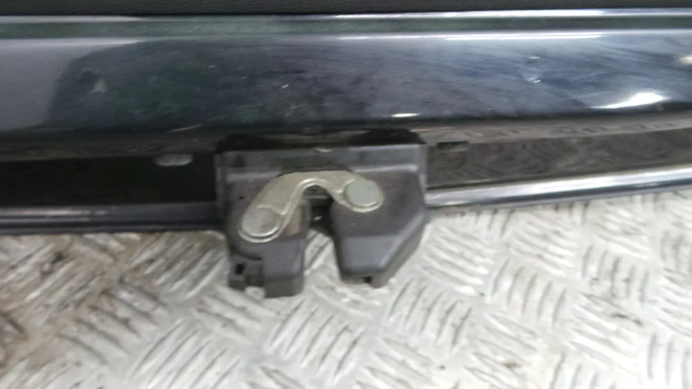 Tailgate Lock /Latch