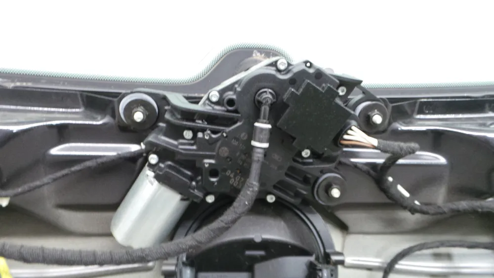 Motor Limpa Vidros Trás