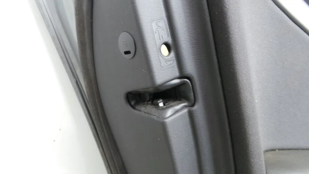 Fechadura / Fecho Porta Trás Esquerdo