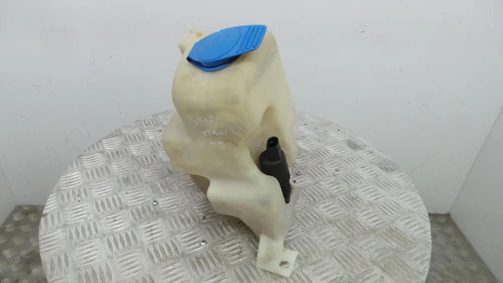 Windshield washer tank